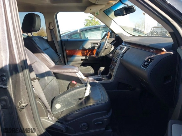 2009 Ford Flex Limited with VIN 2FMDK53C89BA90357, listed as a IAAI auction lot 41841726 with 212,653 mi miles. Bid and sale history available at carsss.com. Image 5.
