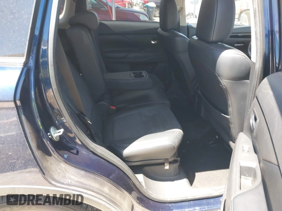 2019 Mitsubishi Outlander SE with VIN JA4AD3A38KZ007435, listed as a IAAI auction lot 42238791 with 103,169 mi miles and . Bid and sale history available at DreamBid. Image 8.