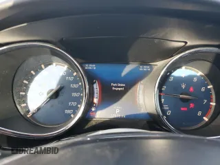 2019 Maserati Quattroporte S z VIN ZAM56YPA3K1333013, wystawiony jako Copart lot #54382315 z przebiegiem 57 678 mil mil oraz Szkoda całkowita • Salvage title. Historia ofert i sprzedaży dostępna na DreamBid. Obrazek 9.
