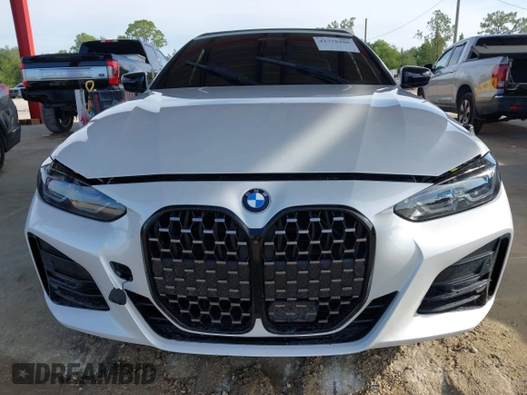 2024 BMW 4 Series 430i xDrive z VIN WBA43AT07RCR07959, wystawiony jako IAAI lot #42778206 z przebiegiem Nie podano mil oraz . Historia ofert i sprzedaży dostępna na DreamBid. Obrazek 6.