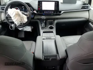 2021 Toyota Sienna Limited with VIN 5TDZRKEC6MS012684, listed as a Copart auction lot 61996195 with 80,609 mi miles and Salvage title. Bid and sale history available at DreamBid. Image 8.