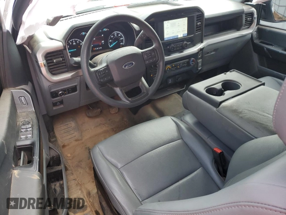 2023 Ford F-150 XL с VIN 1FTFX1E54PKD68079, выставлен на аукционе Copart как лот 47821345 с пробегом 46 010 миль миль и Списание • Salvage title. История ставок и продаж доступна на DreamBid. Изображение 8.