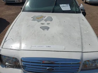 2001 Ford Crown Victoria Police Interceptor z VIN 2FAFP71W21X165218, wystawiony jako IAAI lot #42062199 z przebiegiem 233 978 mil mil oraz . Historia ofert i sprzedaży dostępna na DreamBid. Obrazek 10.