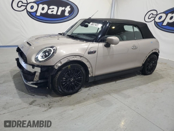 2024 MINI Convertible Cooper S with VIN WMW43DL01R3R79743, listed as a Copart auction lot 81992444 with 20,186 mi miles and Clean title. Bid and sale history available at DreamBid. Image 1.