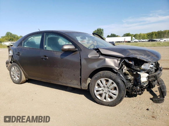 2013 Kia Forte EX with VIN KNAFU4A28D5716124, listed as a Copart auction lot 71723634 with 102,399 mi miles and Salvage Title. Bid and sale history available at carsss.com. Image 4.
