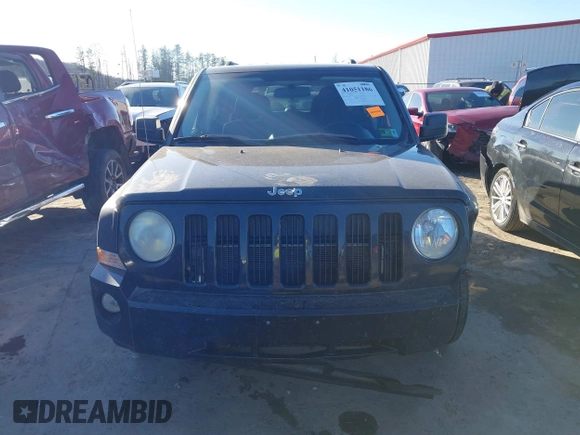 2010 Jeep Patriot Sport z VIN 1J4NF1GB2AD638062, wystawiony jako IAAI lot #41051186 z przebiegiem 204 239 mil mil oraz . Historia ofert i sprzedaży dostępna na DreamBid. Obrazek 12.