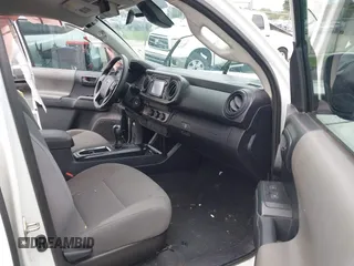 2019 Toyota Tacoma SR с VIN 5TFAX5GN0KX155401, выставлен на аукционе IAAI как лот 42753025 с пробегом 51 913 миль миль и . История ставок и продаж доступна на DreamBid. Изображение 5.