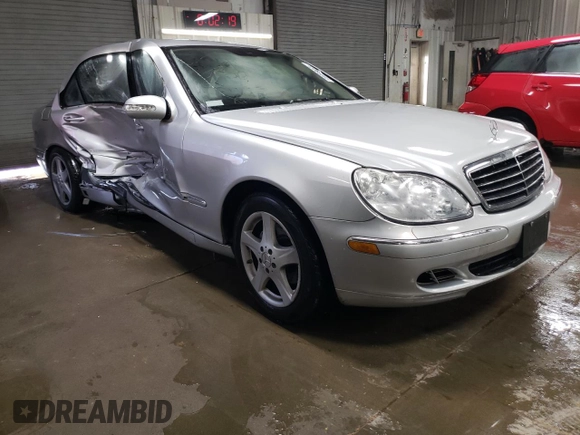 2004 Mercedes-Benz S-Class 4.3L with VIN WDBNG70J84A409753, listed as a Copart auction lot 45666085 with 3,578 mi miles and Salvage Title. Bid and sale history available at carsss.com. Image 4.