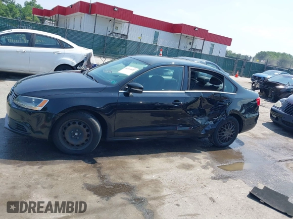 2013 Volkswagen Jetta SE with VIN 3VWDP7AJ4DM415061, listed as a IAAI auction lot 42414027 with 192,577 mi miles and . Bid and sale history available at DreamBid. Image 14.