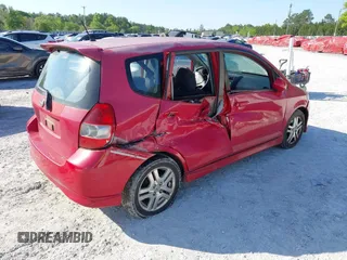 2008 Honda Fit Sport with VIN JHMGD386X8S029209, listed as a IAAI auction lot 42012099 with 263,904 mi miles. Bid and sale history available at carsss.com. Image 4.