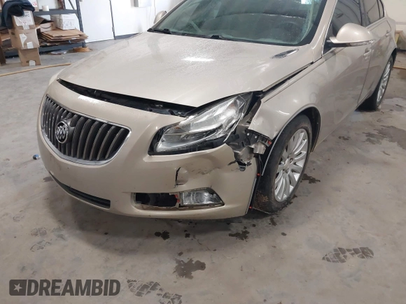 2012 Buick Regal with VIN 2G4GR5EK6C9170333, listed as a IAAI auction lot 41306681 with 84,980 mi miles. Bid and sale history available at carsss.com. Image 6.