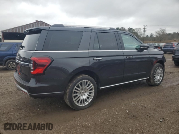 2024 Ford Expedition Limited with VIN 1FMJU1K89REA73736, listed as a Copart auction lot 45200335 with 6,554 mi miles and Salvage Title. Bid and sale history available at carsss.com. Image 3.