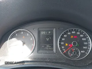2010 Volkswagen Jetta SE z VIN 3VWRX7AJ0AM055031, wystawiony jako IAAI lot #41748603 z przebiegiem 175 016 mil mil oraz . Historia ofert i sprzedaży dostępna na DreamBid. Obrazek 7.