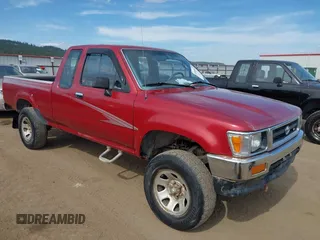 1994 Toyota Pickup DLX z VIN JT4VN13D6R5135544, wystawiony jako IAAI lot #42465052 z przebiegiem 141 711 mil mil oraz . Historia ofert i sprzedaży dostępna na DreamBid. Obrazek 1.