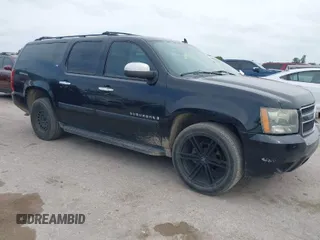 2008 Chevrolet Suburban LT w/3LT with VIN 3GNFC160X8G301260, listed as a IAAI auction lot 42083964 with 255,236 mi miles. Bid and sale history available at carsss.com. Image 1.