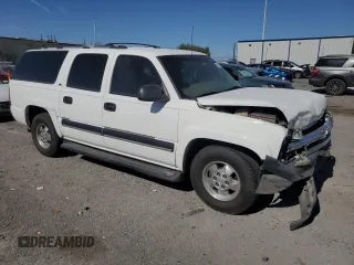 2001 Chevrolet Suburban LS with VIN 3GNEC16T81G222813, listed as a Copart auction lot 57213525 with 289,901 mi miles and Salvage title. Bid and sale history available at DreamBid. Image 4.