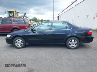 2000 Honda Accord EX с VIN 1HGCG1659YA018277, выставлен на аукционе IAAI как лот 42334541 с пробегом 243 362 миль миль и . История ставок и продаж доступна на DreamBid. Изображение 14.