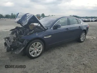 2017 Jaguar XF 35t Premium z VIN SAJBJ4BV8HCY39220, wystawiony jako Copart lot #52955365 z przebiegiem 47 469 mil mil oraz Szkoda całkowita • Salvage title. Historia ofert i sprzedaży dostępna na DreamBid. Obrazek 1.
