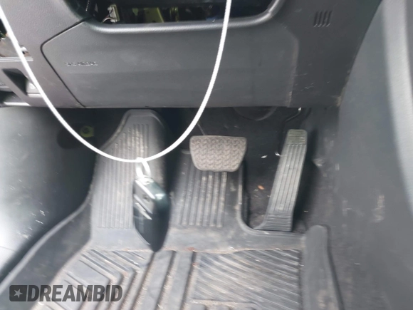 2024 Toyota Highlander LE z VIN 5TDKDRAH3RS543441, wystawiony jako IAAI lot #42429440 z przebiegiem 9 086 mil mil oraz . Historia ofert i sprzedaży dostępna na DreamBid. Obrazek 11.