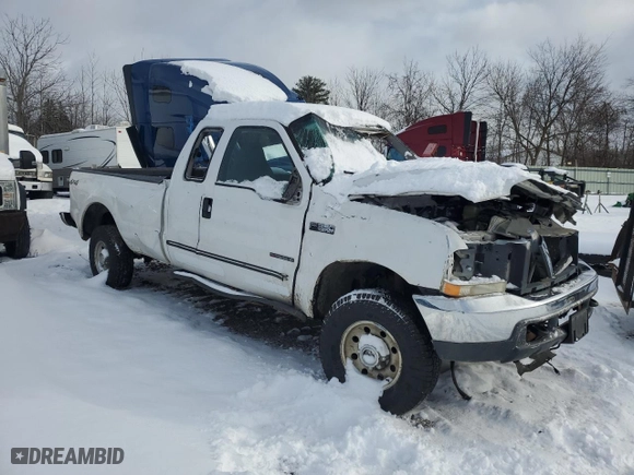 2000 Ford Super Duty F-350 SRW XL with VIN 1FTSX31F8YEA19001, listed as a Copart auction lot 81758964 with 212,063 mi miles and Salvage Title. Bid and sale history available at carsss.com. Image 4.
