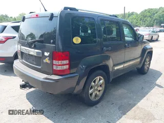 2011 Jeep Liberty Limited 70th Anniversary z VIN 1J4PN5GK9BW586132, wystawiony jako IAAI lot #42453710 z przebiegiem 130 390 mil mil oraz . Historia ofert i sprzedaży dostępna na DreamBid. Obrazek 4.