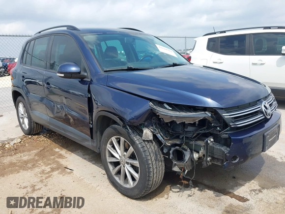 2015 Volkswagen Tiguan SE with VIN WVGAV7AX1FW508313, listed as a IAAI auction lot 42120704 with 136,405 mi miles and . Bid and sale history available at DreamBid. Image 1.