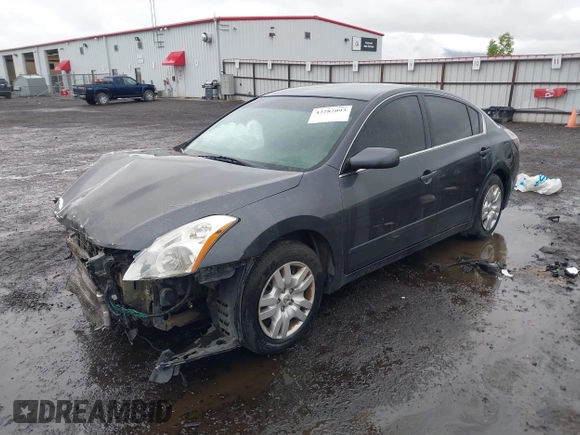2012 Nissan Altima S z VIN 1N4AL2AP3CC226674, wystawiony jako IAAI lot #42287093 z przebiegiem 147 911 mil mil oraz . Historia ofert i sprzedaży dostępna na DreamBid. Obrazek 18.