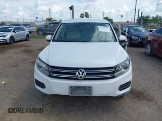 2012 Volkswagen Tiguan SE with VIN WVGAV7AX4CW579341, listed as a IAAI auction lot 42618922 with 118,855 mi miles and . Bid and sale history available at DreamBid. Image 6.