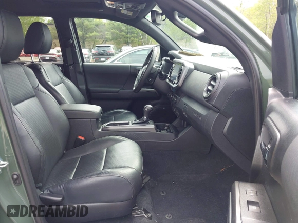 2021 Toyota Tacoma SR with VIN 3TMCZ5AN5MM380286, listed as a IAAI auction lot 42165523 with 58,965 mi miles and . Bid and sale history available at DreamBid. Image 5.