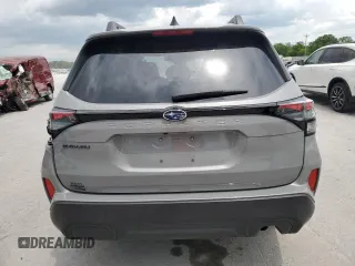 2025 Subaru Forester Premium z VIN JF2SLDBC0SH521532, wystawiony jako Copart lot #55326615 z przebiegiem 2 133 mil mil oraz Szkoda całkowita • Salvage title. Historia ofert i sprzedaży dostępna na DreamBid. Obrazek 6.