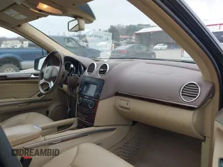 2011 Mercedes-Benz GL-Class GL 450 with VIN 4JGBF7BE9BA649538, listed as a IAAI auction lot 41789876 with 164,423 mi miles. Bid and sale history available at carsss.com. Image 5.