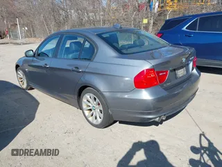 2011 BMW 3 Series 328i xDrive with VIN WBAPK7C57BA819476, listed as a IAAI auction lot 41998058 with 150,412 mi miles. Bid and sale history available at carsss.com. Image 3.
