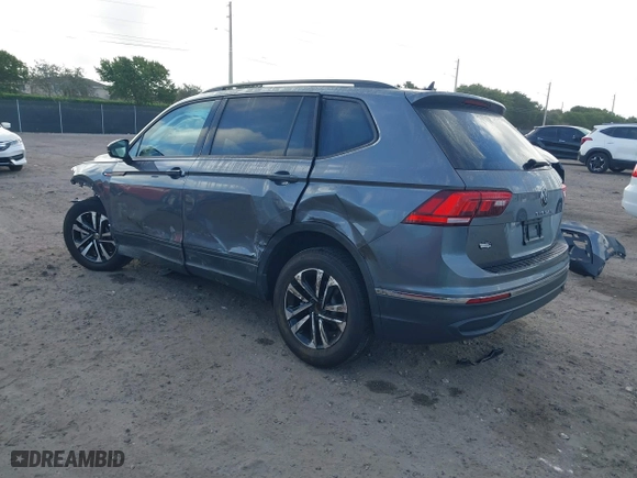 2024 Volkswagen Tiguan S with VIN 3VVRB7AX6RM101156, listed as a IAAI auction lot 41562944 with 1,984 mi miles. Bid and sale history available at carsss.com. Image 3.