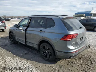 2023 Volkswagen Tiguan SE R-Line Black with VIN 3VV8B7AX8PM000449, listed as a Copart auction lot 41740825 with 39,831 mi miles and Salvage Title. Bid and sale history available at carsss.com. Image 2.