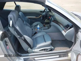 2001 BMW 3 Series 325Ci с VIN WBABS33411JY42079, выставлен на аукционе IAAI как лот 42600667 с пробегом 116 684 миль миль и . История ставок и продаж доступна на DreamBid. Изображение 5.