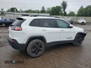 2020 Jeep Cherokee Latitude Plus with VIN 1C4PJMLBXLD502687, listed as a Copart auction lot 55664375 with 101,818 mi miles and Salvage title. Bid and sale history available at DreamBid. Image 3.