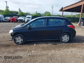 2011 Nissan Versa S with VIN 3N1BC1CP6BL393204, listed as a IAAI auction lot 42638996 with 292,274 mi miles and . Bid and sale history available at DreamBid. Image 14.