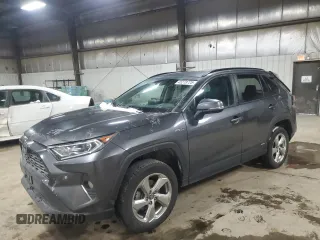 2021 Toyota RAV4 Hybrid LE with VIN 4T3B6RFV8MU009416, listed as a Copart auction lot 45218725 with 132,840 mi miles and Salvage Title. Bid and sale history available at carsss.com. Image 1.