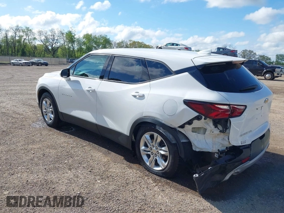2022 Chevrolet Blazer LT with VIN 3GNKBHR40NS163519, listed as a IAAI auction lot 42220133 with 35,598 mi miles and . Bid and sale history available at DreamBid. Image 3.