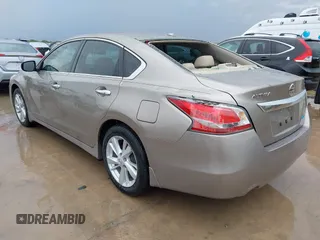 2014 Nissan Altima SV with VIN 1N4AL3AP0EC104072, listed as a IAAI auction lot 41877014 with 173,243 mi miles and . Bid and sale history available at DreamBid. Image 3.