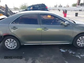 2014 Toyota Camry L with VIN 4T4BF1FK2ER404540, listed as a IAAI auction lot 40744025 with 1 mi miles. Bid and sale history available at carsss.com. Image 13.