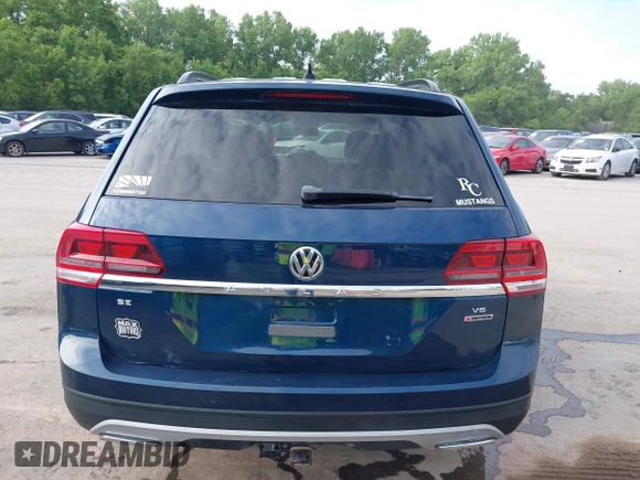 2020 Volkswagen Atlas SE with VIN 1V2LR2CA3LC504532, listed as a IAAI auction lot 42319148 with 113,745 mi miles and . Bid and sale history available at DreamBid. Image 16.