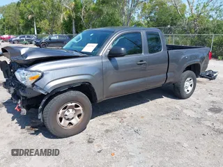 2016 Toyota Tacoma SR z VIN 5TFRX5GN8GX062166, wystawiony jako IAAI lot #42257541 z przebiegiem 166 354 mil mil oraz . Historia ofert i sprzedaży dostępna na DreamBid. Obrazek 2.