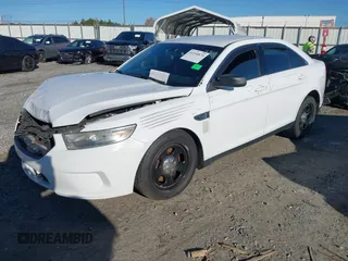 2014 Ford Police Interceptor с VIN 1FAHP2L8XEG155042, выставлен на аукционе IAAI как лот 41334874 с пробегом 131 250 миль миль и . История ставок и продаж доступна на DreamBid. Изображение 2.