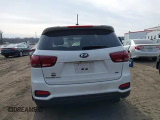 2020 Kia Sorento LX with VIN 5XYPG4A33LG644231, listed as a IAAI auction lot 41362522 with 132,889 mi miles. Bid and sale history available at carsss.com. Image 16.