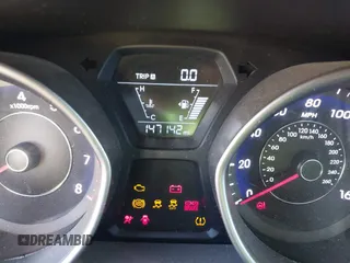 2015 Hyundai Elantra SE z VIN 5NPDH4AE5FH614632, wystawiony jako IAAI lot #41858691 z przebiegiem 147 142 mil mil oraz . Historia ofert i sprzedaży dostępna na DreamBid. Obrazek 16.