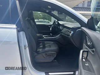 2019 Audi Q8 Premium Plus z VIN WA1BVAF15KD028897, wystawiony jako IAAI lot #42362513 z przebiegiem 108 105 mil mil oraz . Historia ofert i sprzedaży dostępna na DreamBid. Obrazek 5.