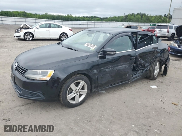 2014 Volkswagen Jetta TDI w/Premium with VIN 3VWLL7AJ0EM307240, listed as a Copart auction lot 59022185 with 104,600 mi miles and Salvage title. Bid and sale history available at DreamBid. Image 1.
