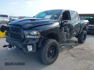 2018 Ram 1500 Sport z VIN 1C6RR7MT8JS168041, wystawiony jako IAAI lot #41887661 z przebiegiem 105 448 mil mil oraz . Historia ofert i sprzedaży dostępna na DreamBid. Obrazek 6.