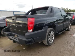 2002 Chevrolet Avalanche with VIN 3GNEC13TX2G104249, listed as a Copart auction lot 62910112 with 217,614 mi miles and Salvage title. Bid and sale history available at DreamBid. Image 4.